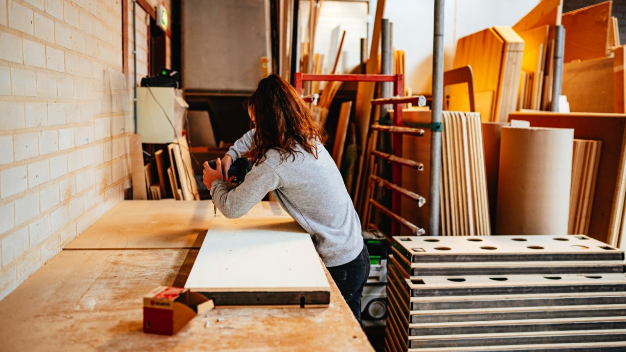 FIS Houtbewerking B.V. HILVARENBEEK afbeelding 1